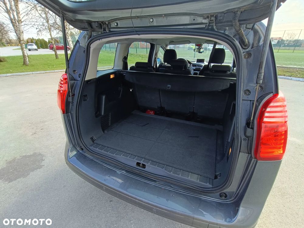 Peugeot 5008 1.6 HDi Premium - 12