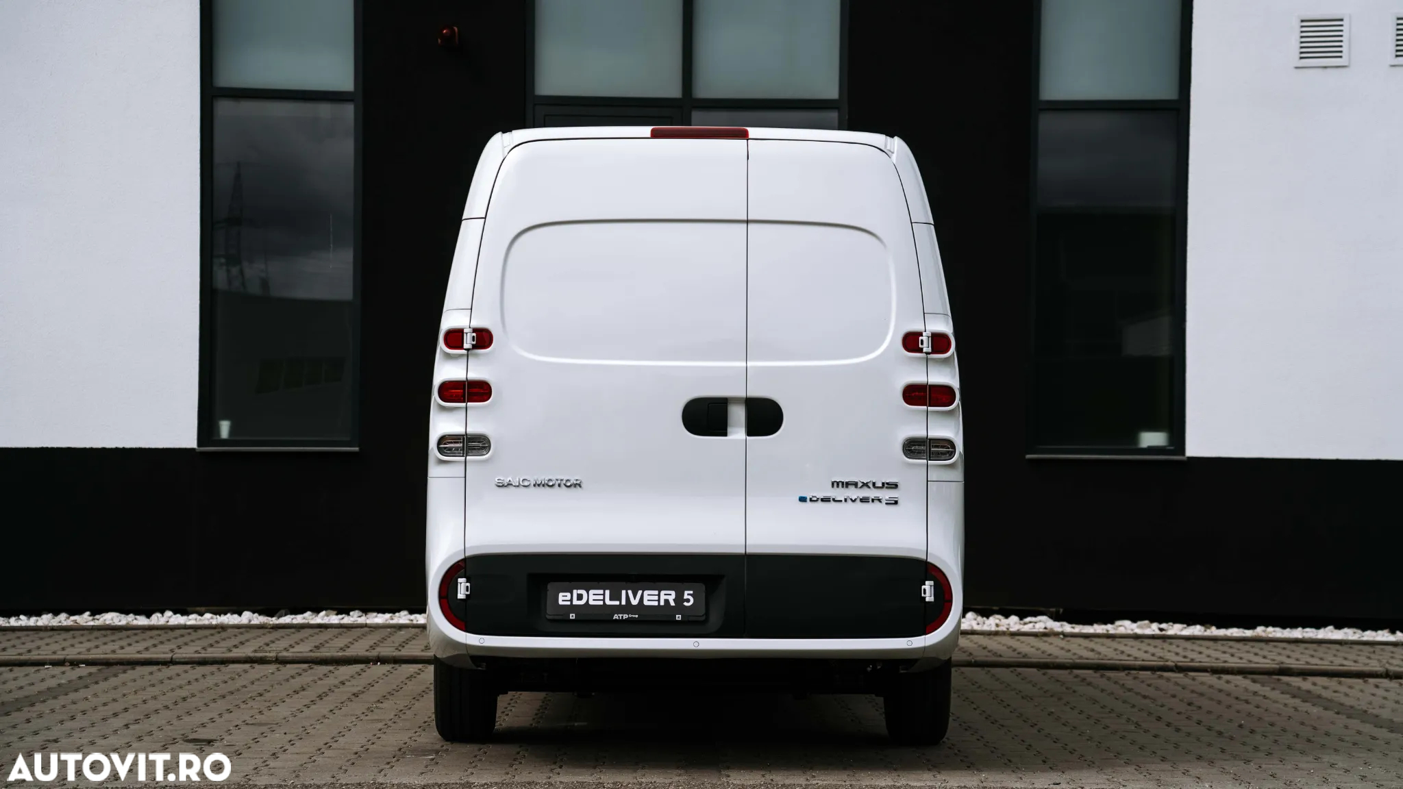 Maxus eDELIVER 5 - 11