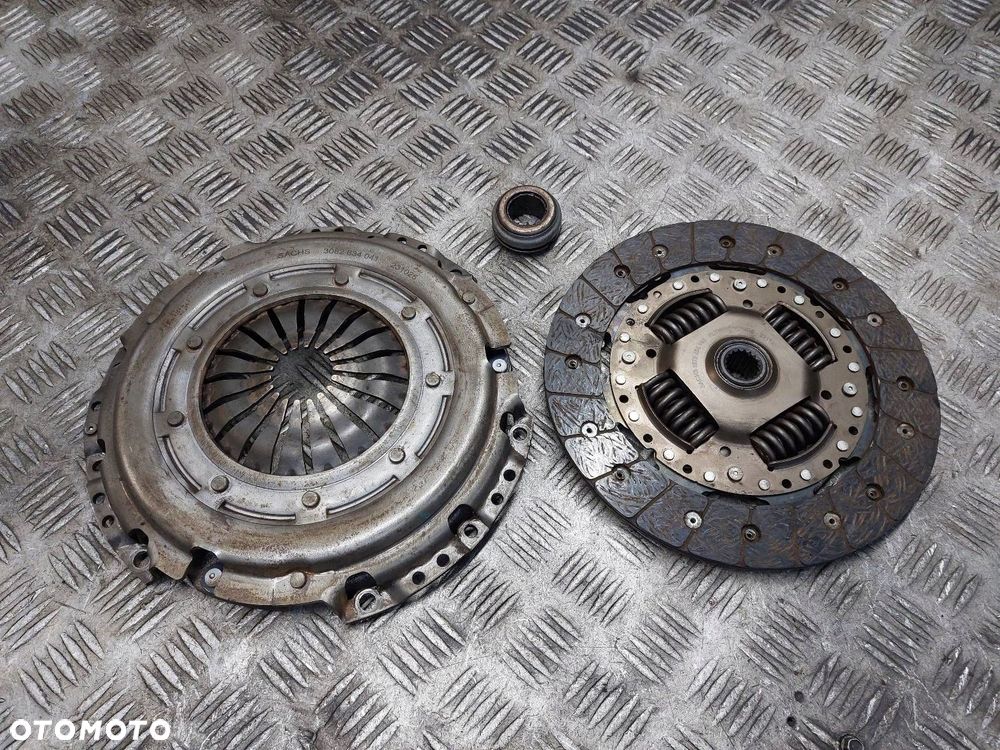 SPRZĘGŁO TARCZA + DOCISK + ŁOŻYSKO OPOROWE CITROEN C3 I 1.6 HDI 3082634041 - 1