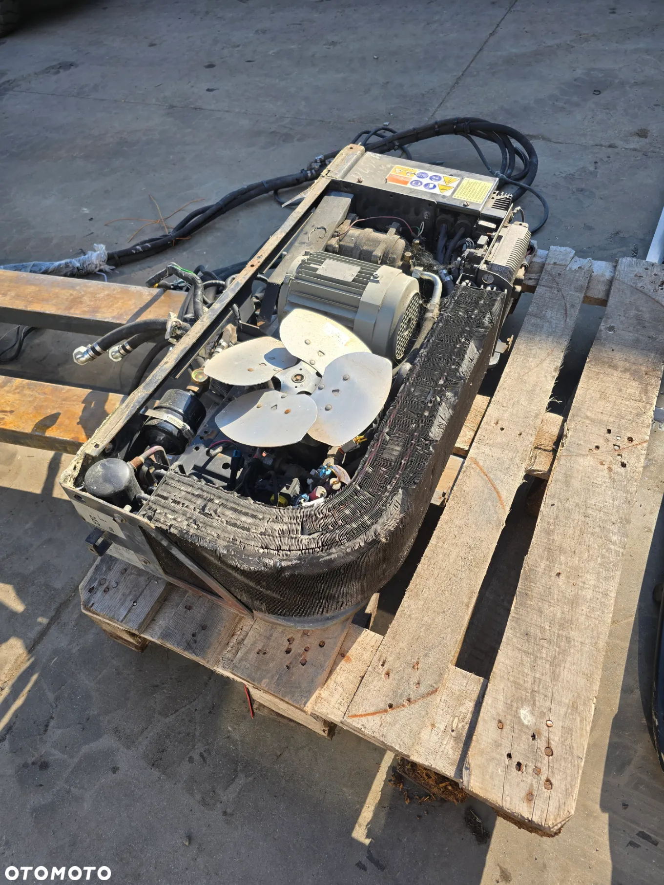 Agregat chłodniczy Carrier Xarios 300, 2014r. - 4