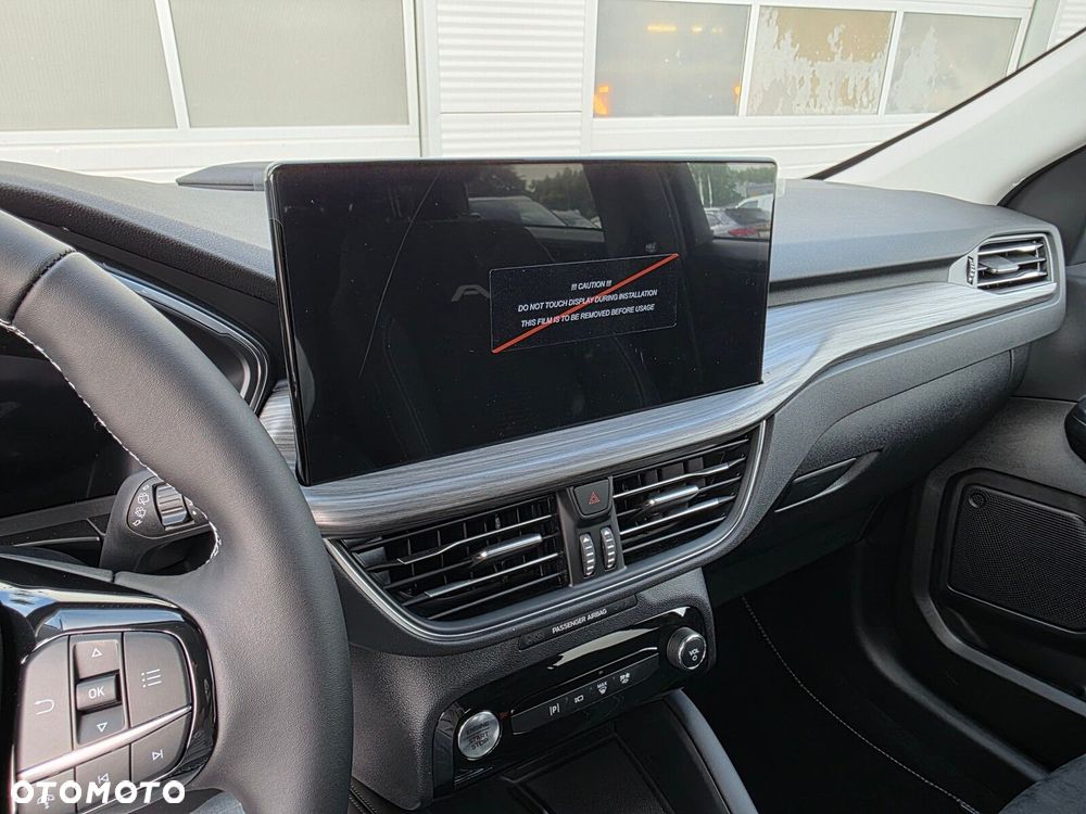 Ford Kuga - 22
