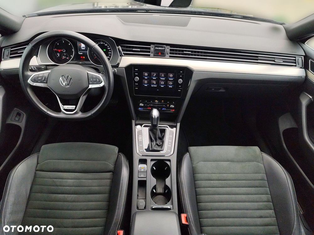 Volkswagen Passat - 15