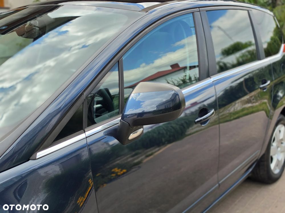 Peugeot 5008 - 6