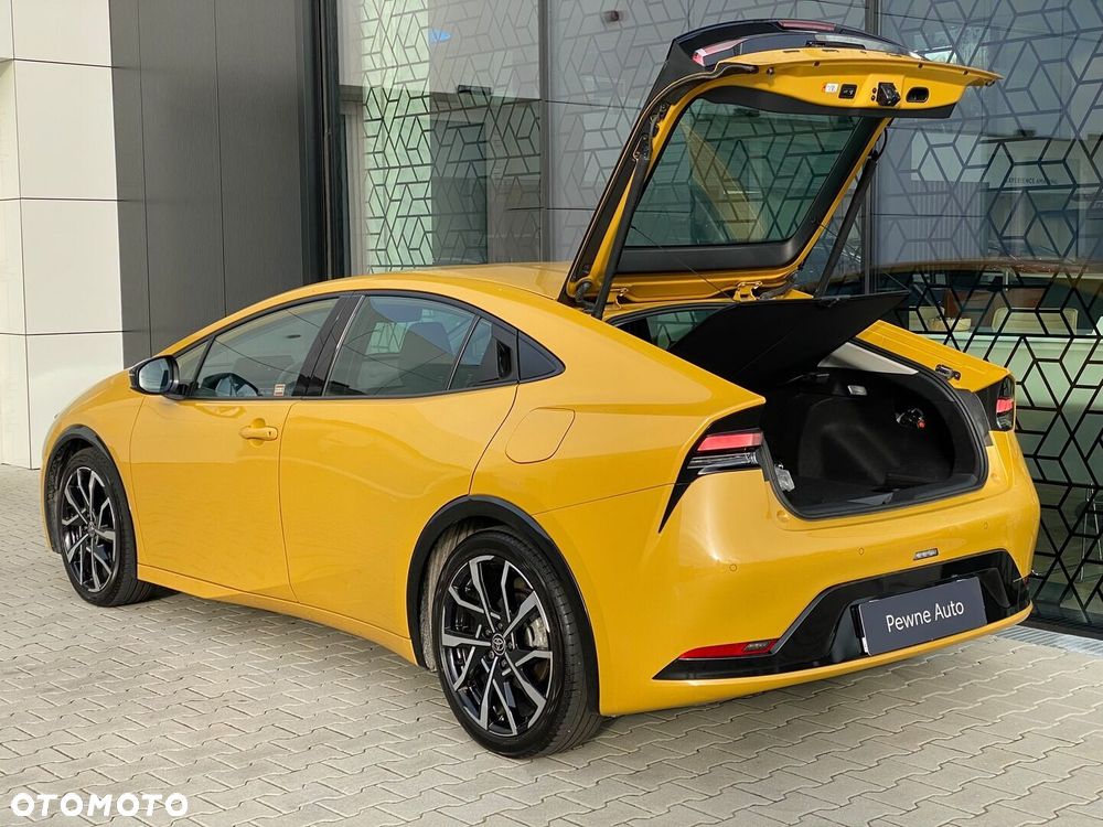 Toyota Prius - 35