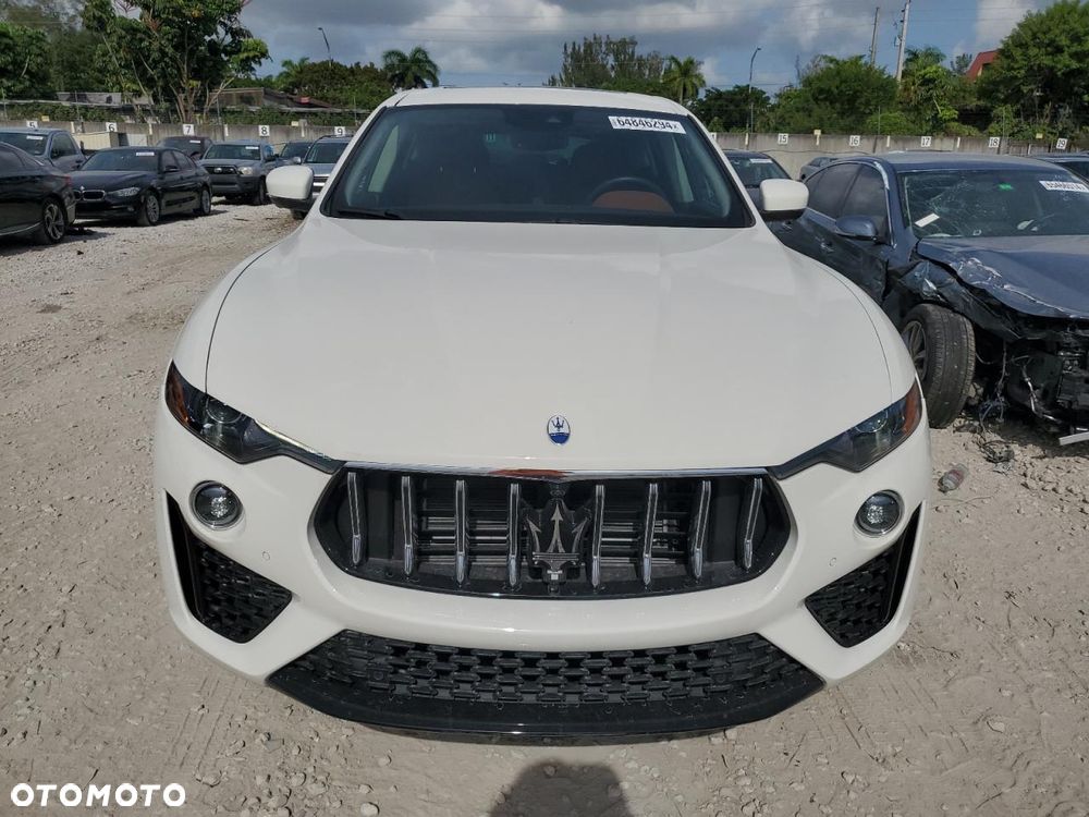 Maserati Levante Q4 - 6