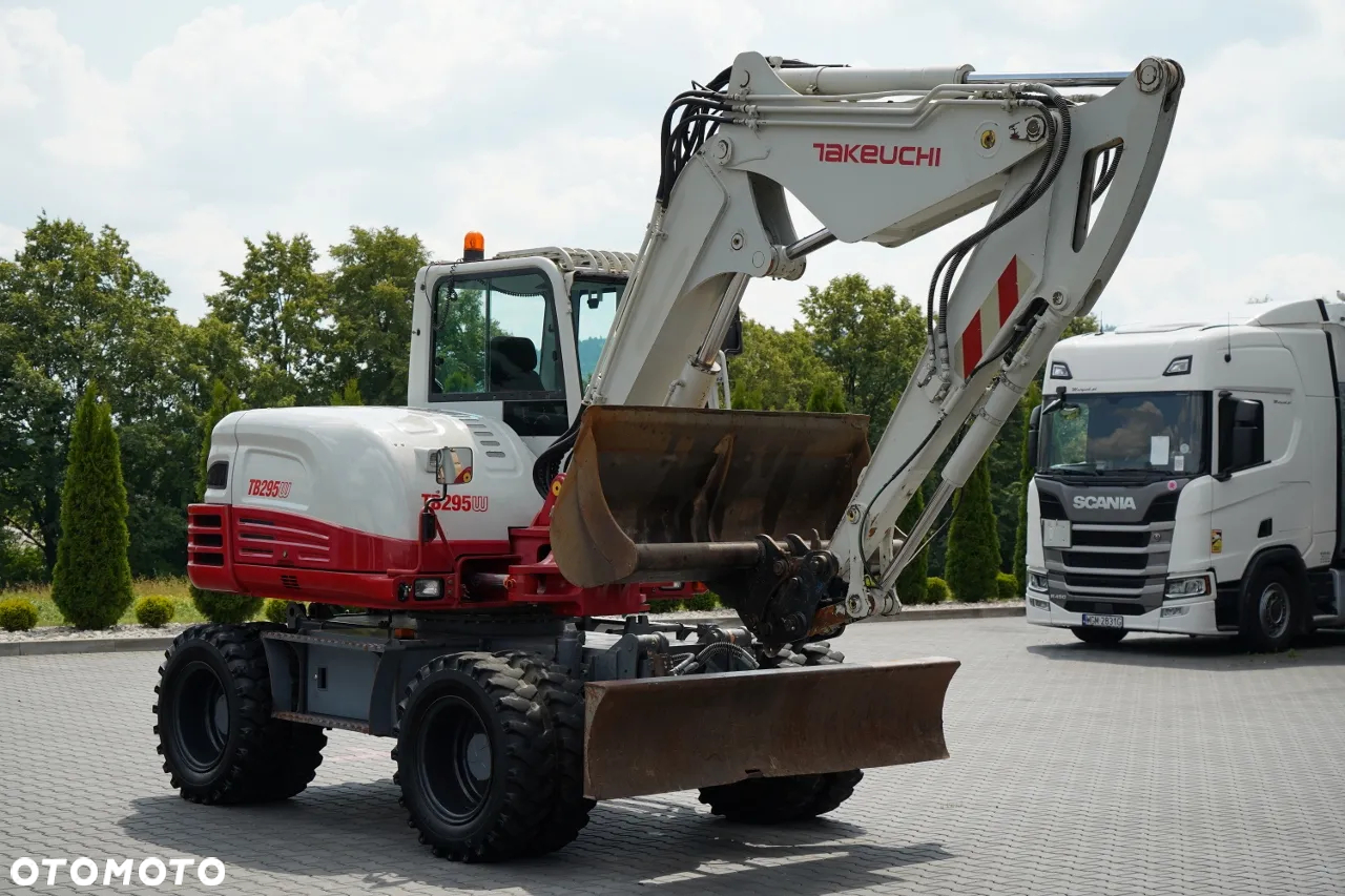 Takeuchi TB 295 W / KOPARKA KOŁOWA / 2016 ROK / PO KONTRAKCIE SERWISOWYM - 10