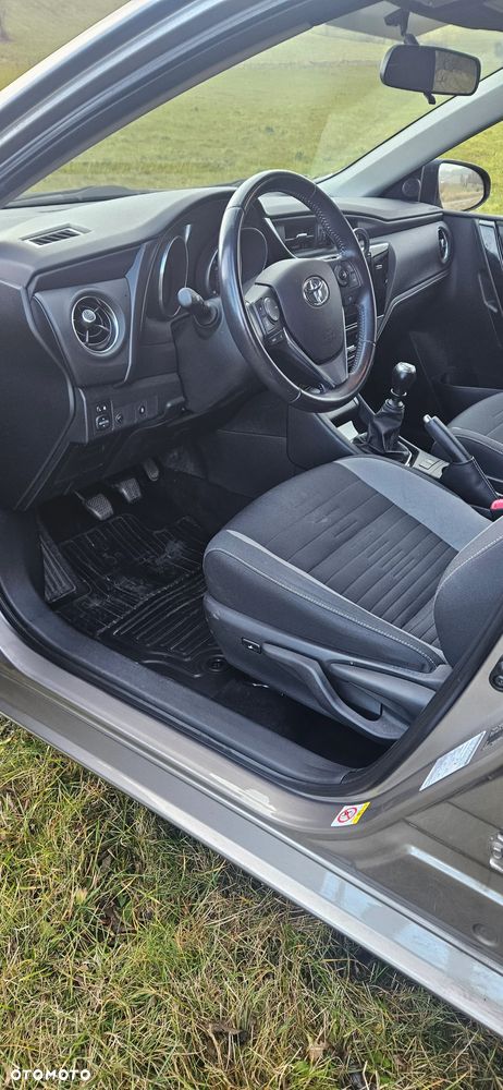 Toyota Auris 1.2 T Dynamic - 15