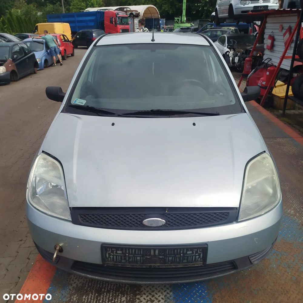 Ford Fiesta MK6  na części .