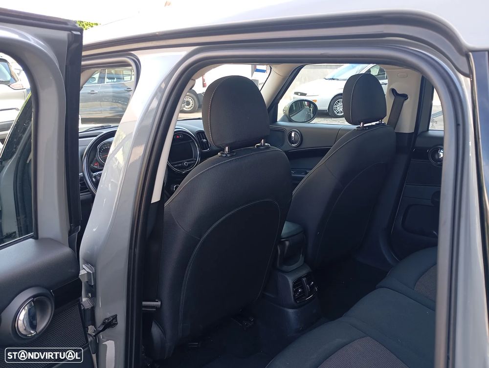 MINI 5 Portas Cooper Aut. 60 Years Chili - 13