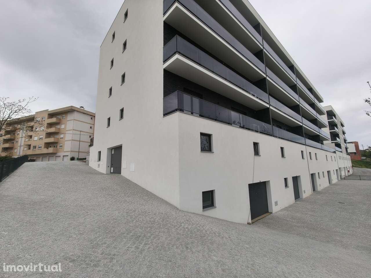 T3 Novo em Lamego - Grande imagem: 3/14