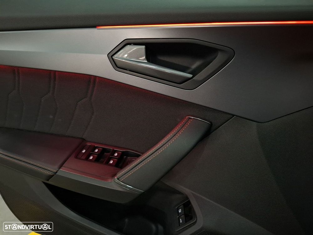 Cupra Formentor 1.5 e-Hybrid DSG - 23