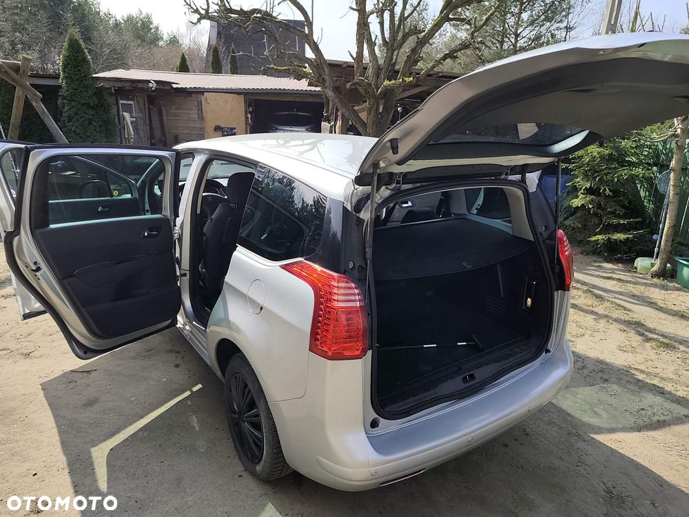 Peugeot 5008 2.0 HDi Active - 2