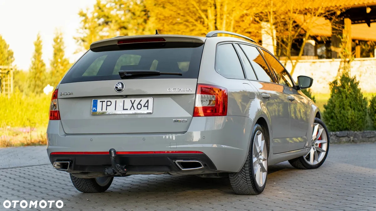 Skoda Octavia 2.0 TDI RS DSG - 8