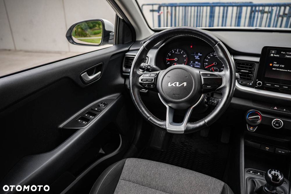 Kia Stonic 1.2 L - 27