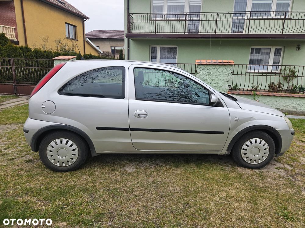 Opel Corsa 1.0 12V Essentia - 5