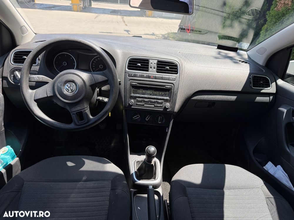 Volkswagen Polo - 8