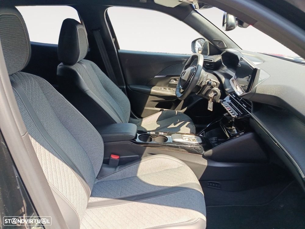 Peugeot 2008 - 15