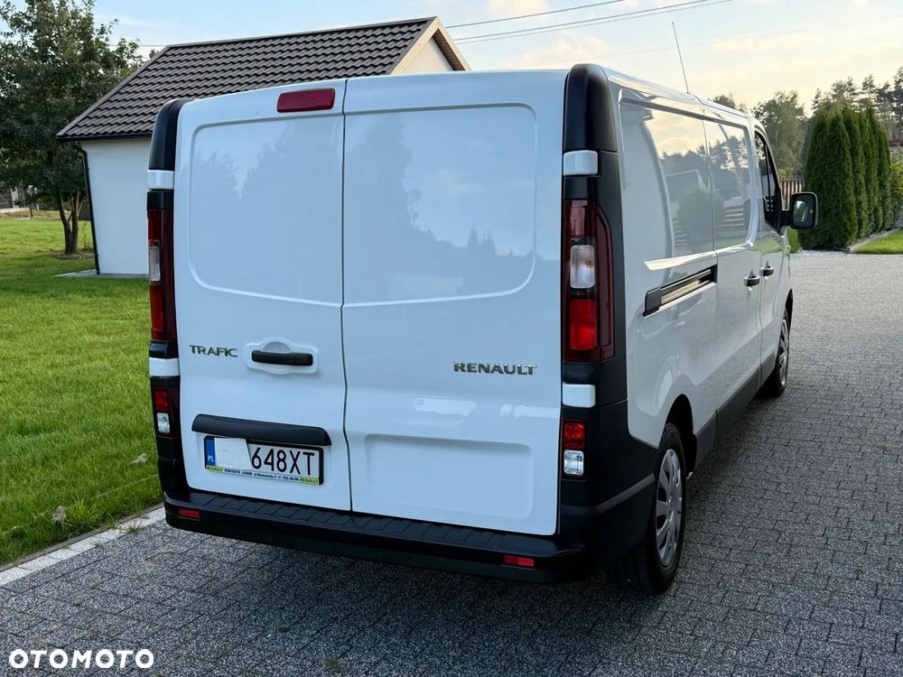 Renault Trafic - 12