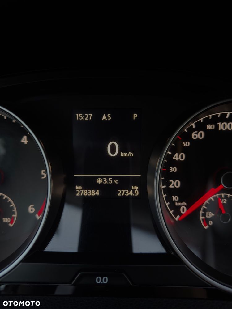 Volkswagen Golf 2.0 TDI (BlueMotion Technology) DSG Highline - 16