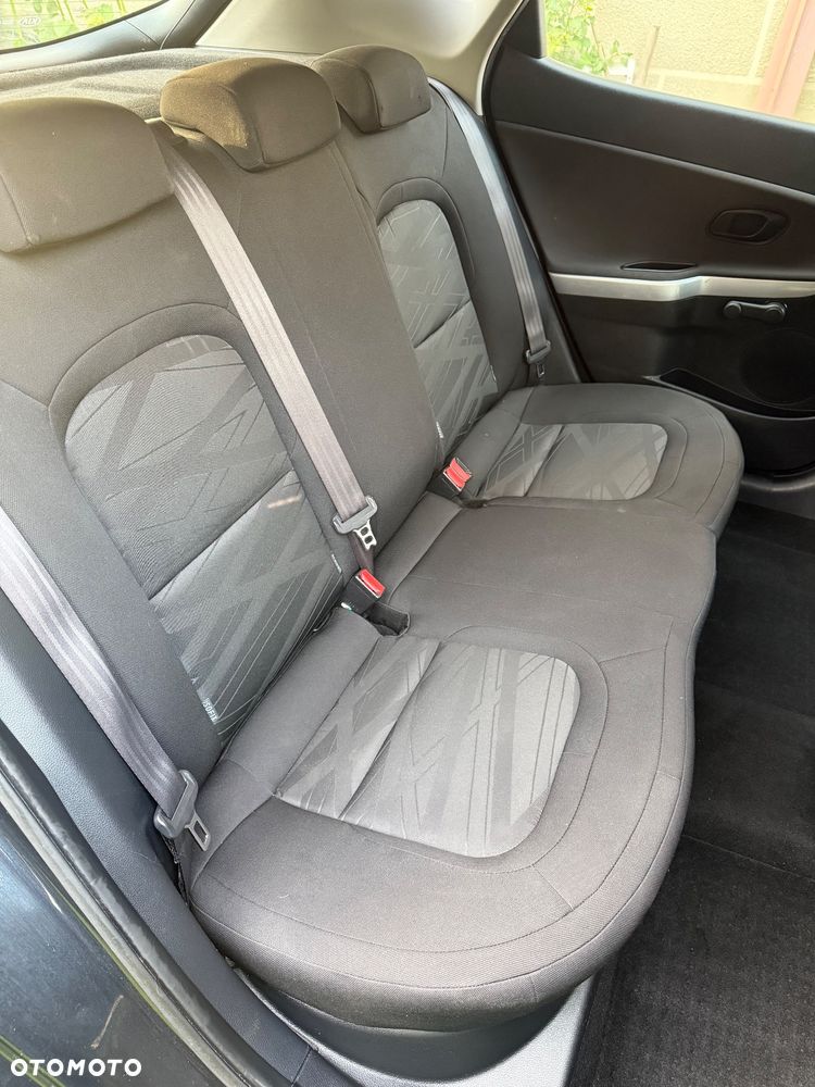 Kia Ceed 1.6 GDI M - 12