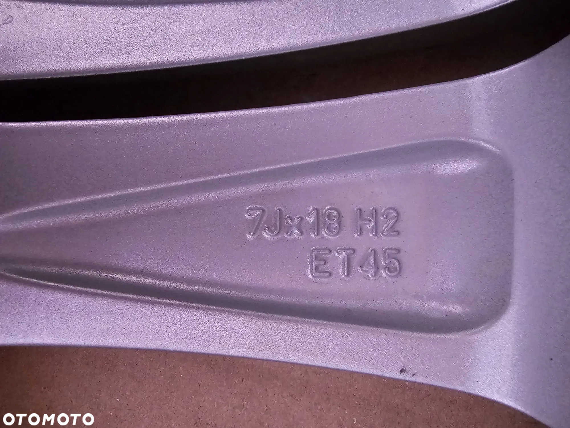 (F101) Skoda OE Karoq / 57A601025E / 7x18 ET45 5x112 - 7