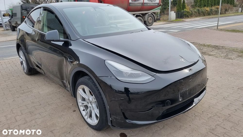 Tesla Model Y RWD - 20