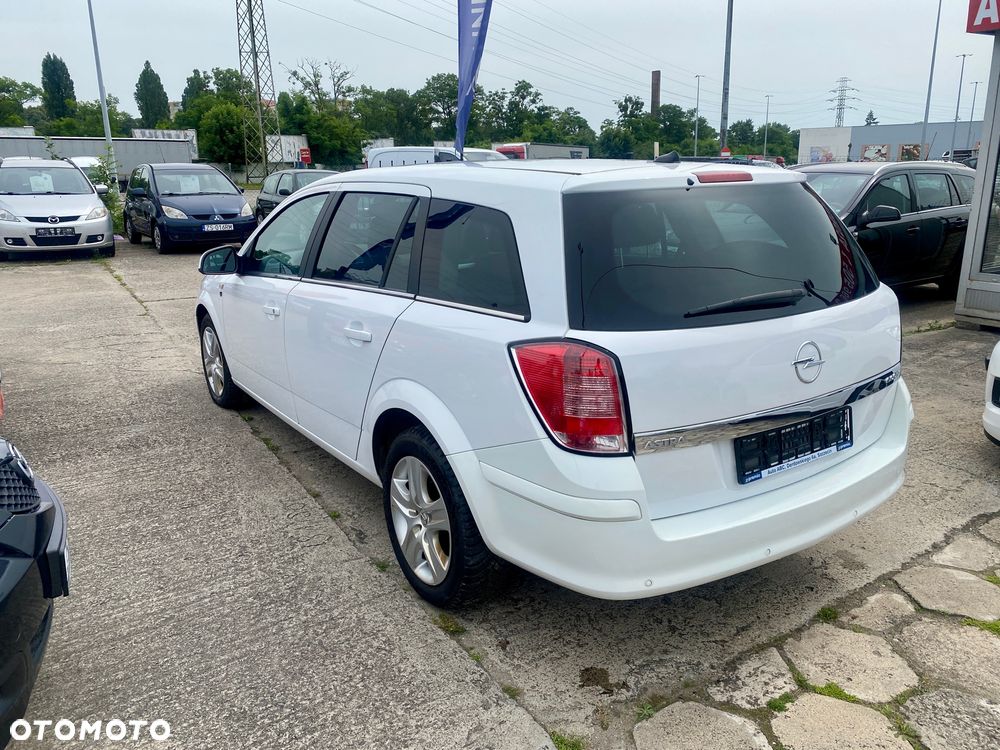 Opel Astra 1.7 CDTI Caravan DPF Edition 111 Jahre - 10