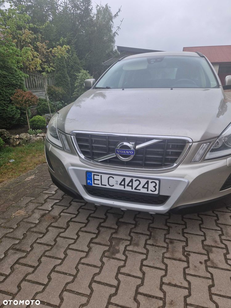 Volvo XC 60 - 4