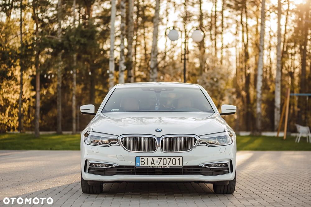 BMW Seria 5 530e iPerformance xDrive Luxury Line - 13