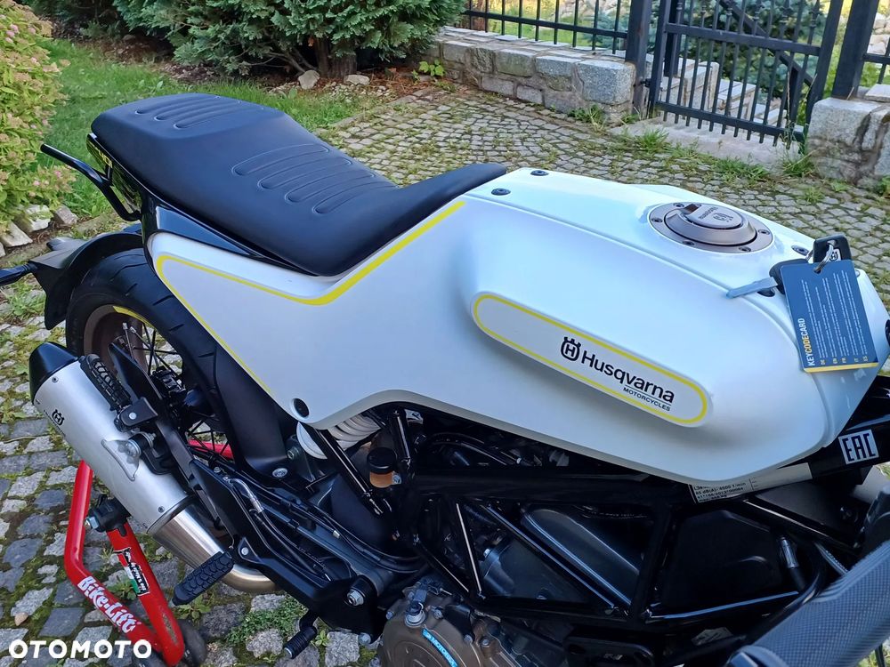 Husqvarna Vitpilen - 33