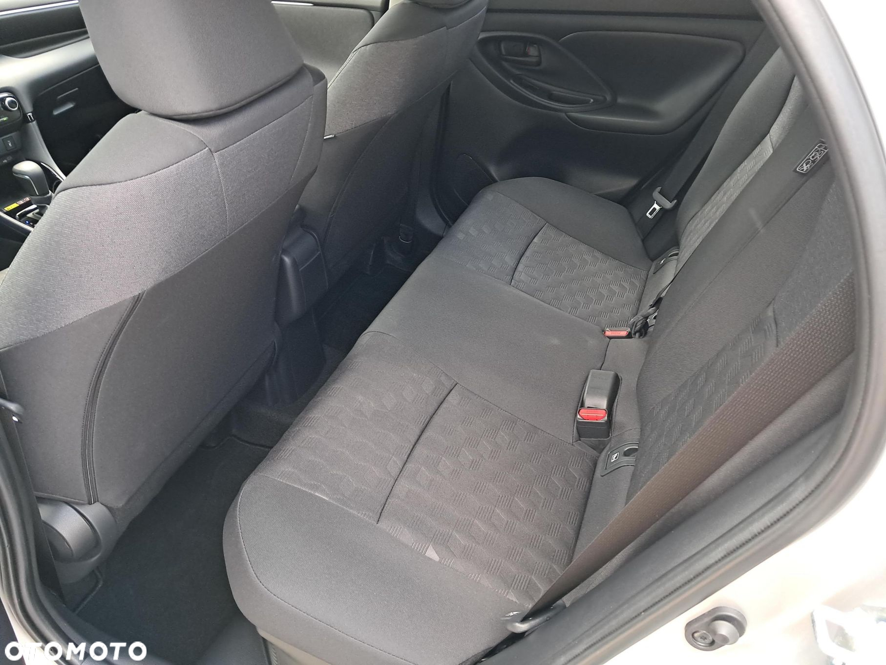 Toyota Yaris - 10