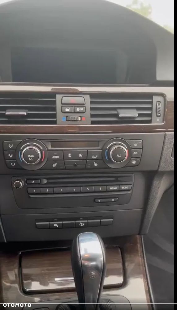 BMW Seria 3 335i xDrive M Sport Edition - 9