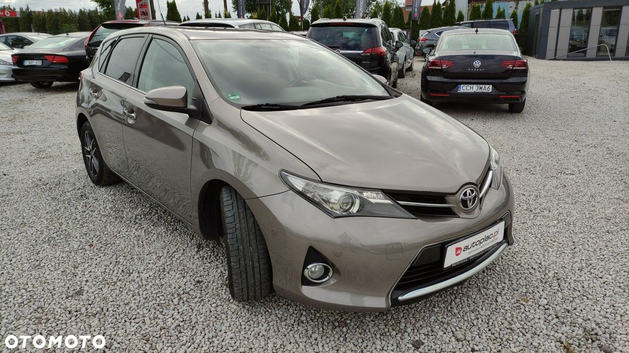 Toyota Auris - 2