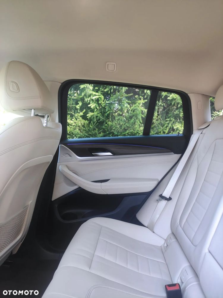 BMW X4 xDrive20i xLine sport - 31