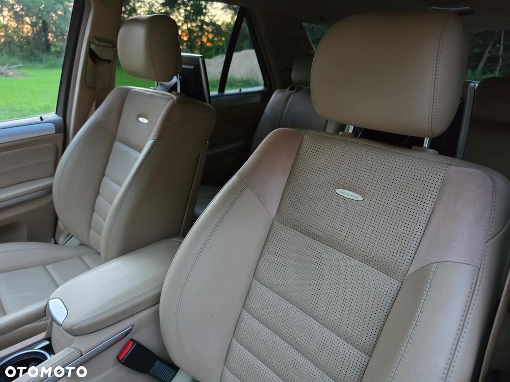 Mercedes-Benz ML 63 AMG 4Matic 7G-TRONIC 10th Anniversary - 23