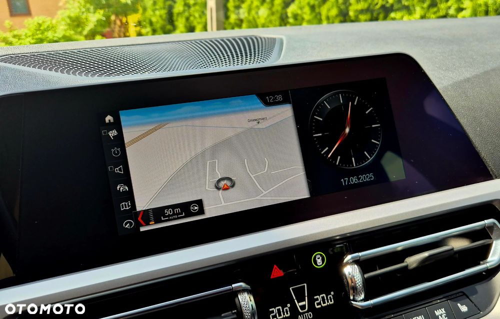 BMW Seria 3 320d Touring Advantage - 26