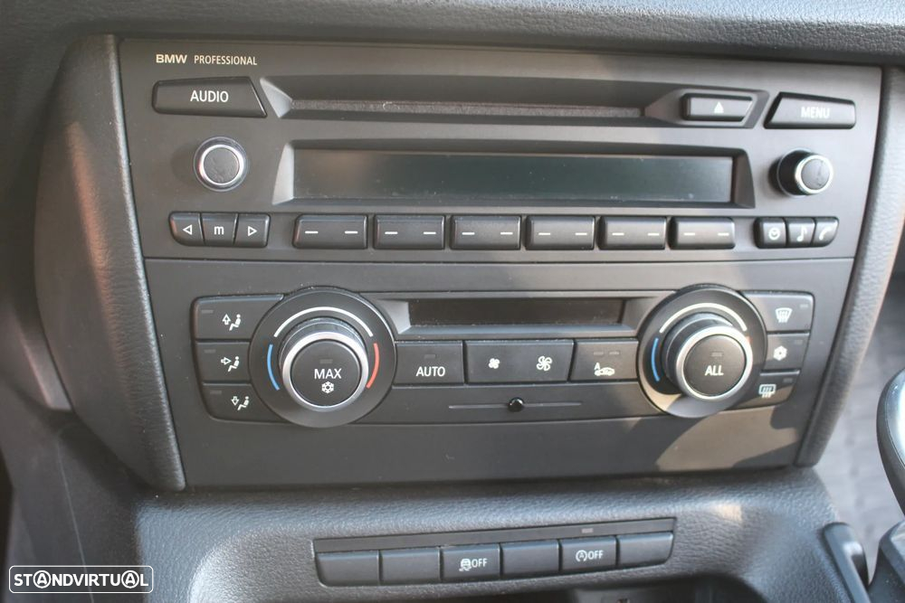 BMW X1 18 d sDrive Pack M - 31