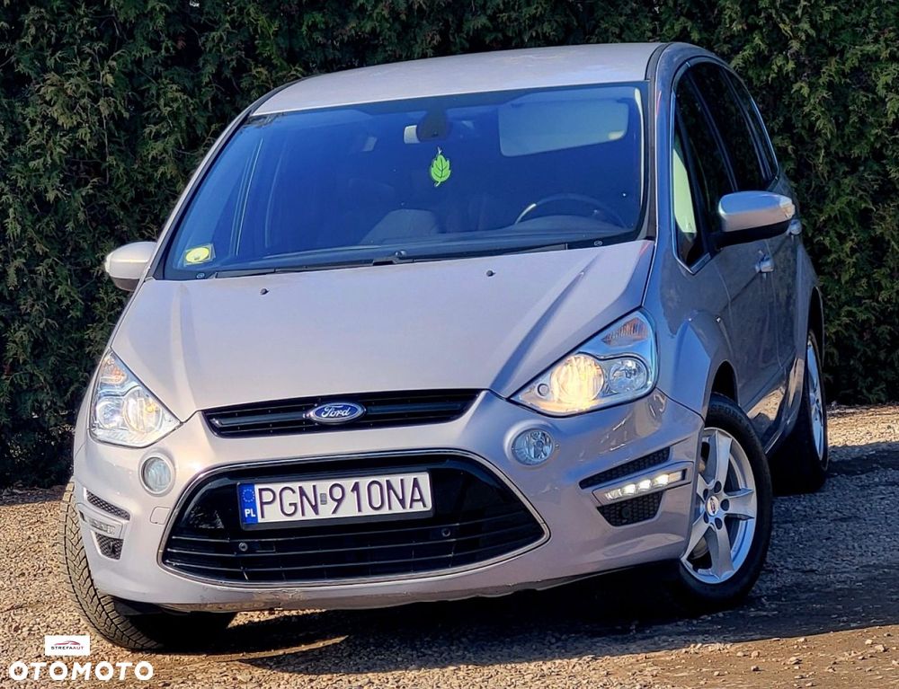 Ford S-Max - 32