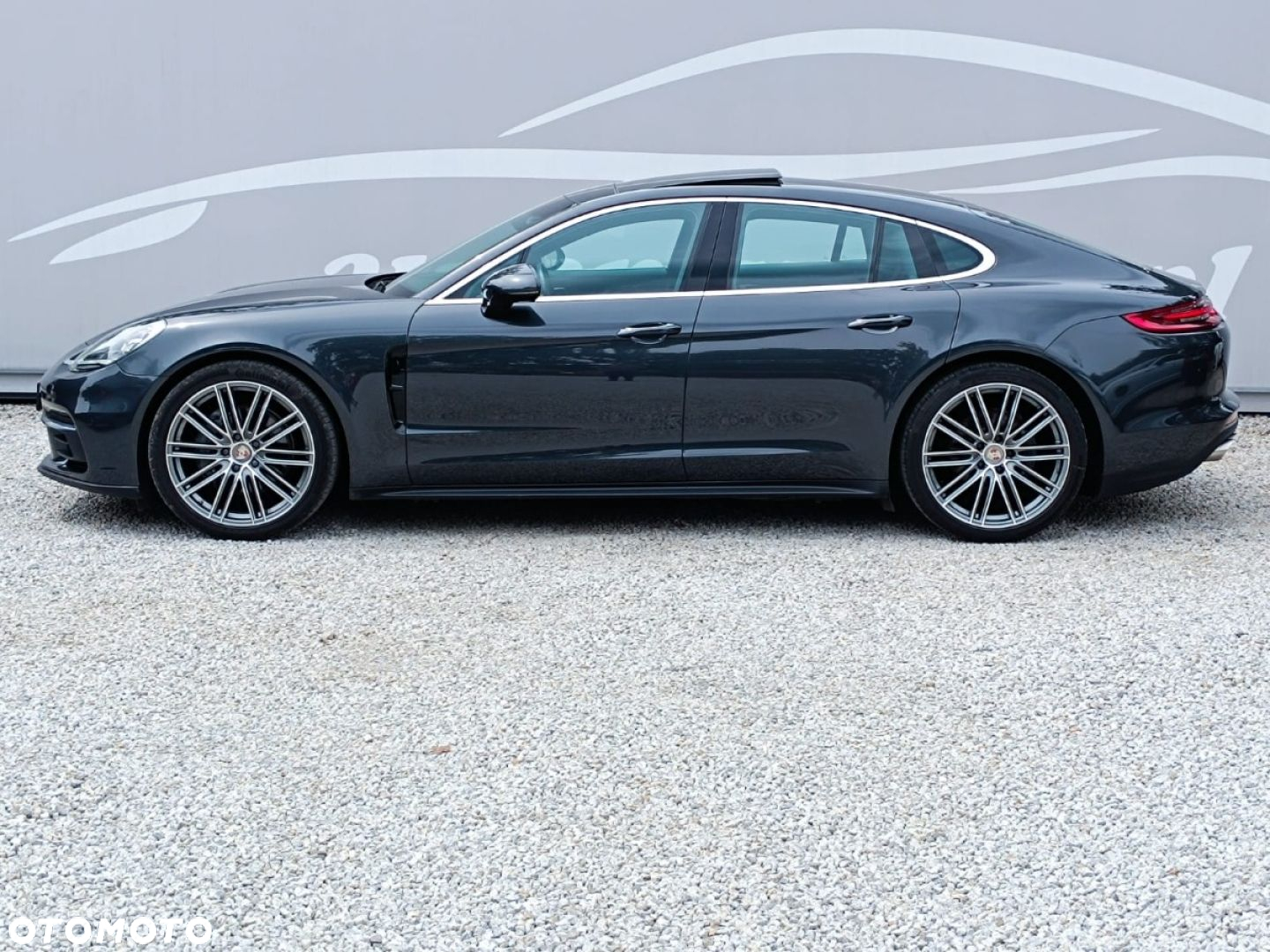 Porsche Panamera 4S - 26