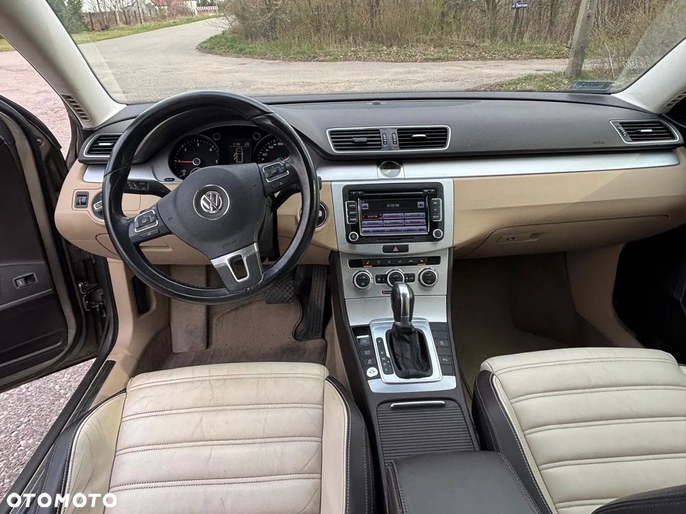 Volkswagen Passat 2.0 TDI Highline DSG - 35