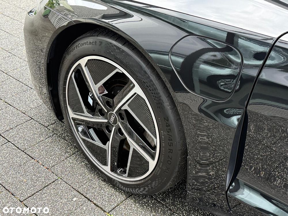 Audi e-tron GT - 10