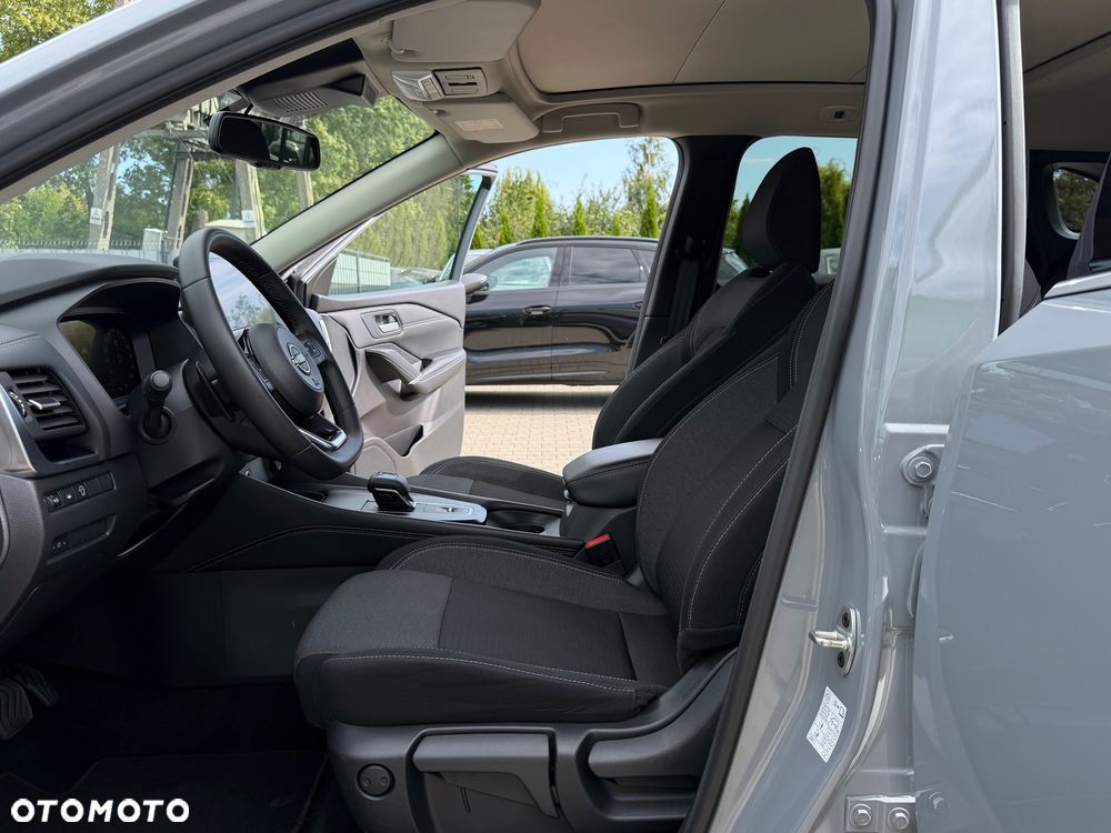 Nissan Qashqai 1.3 DIG-T DCT N-CONNECTA - 31