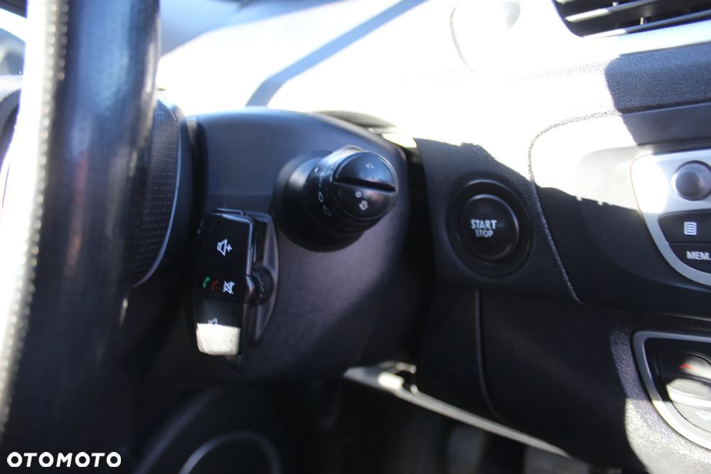 Renault Scenic 1.9 dCi Expression - 29