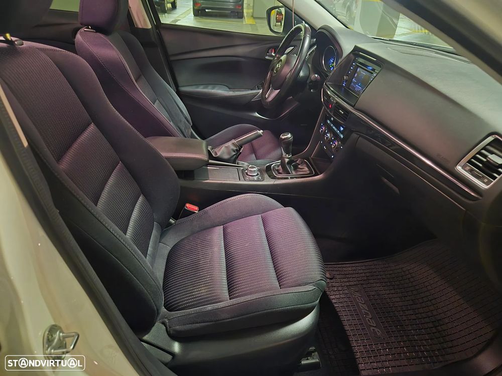 Mazda 6 2.2 SKY-D Evolve Navi 104g - 43