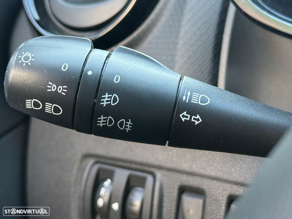 Renault Clio 1.5 dCi Limited EDC - 27