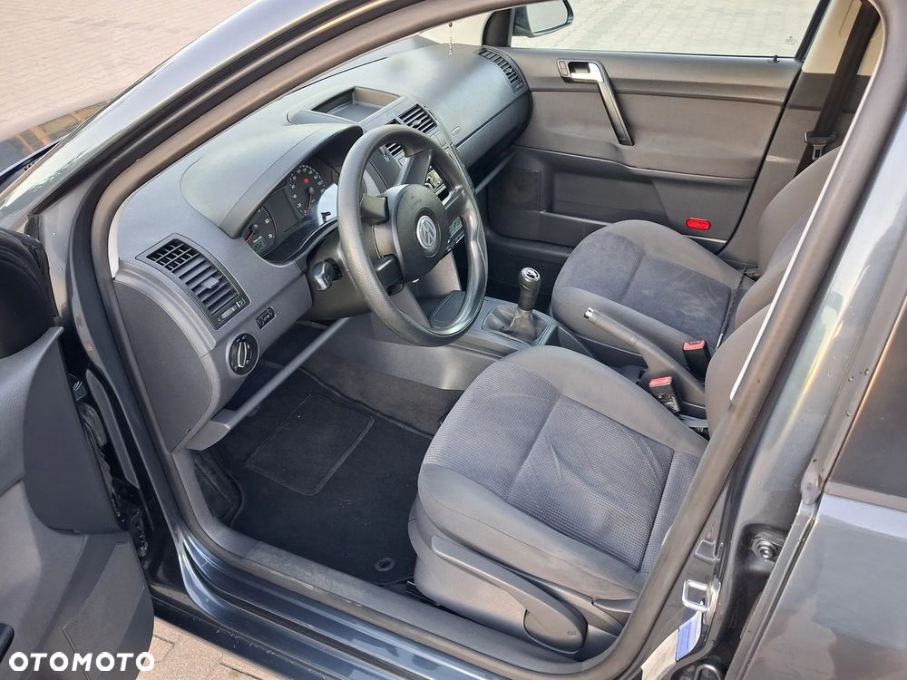 Volkswagen Polo 1.4 16V Comfortline - 7