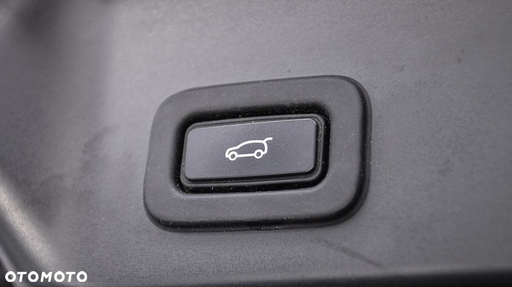 Land Rover Range Rover Evoque 2.0 P200 mHEV S - 32