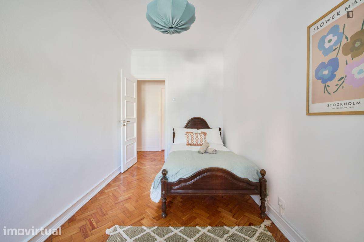 Quarto - localizado em Entrecampos Lisbon - Grande imagem: 5/38