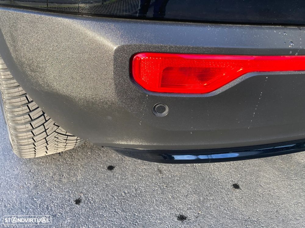 Volvo C40 Recharge Core - 11