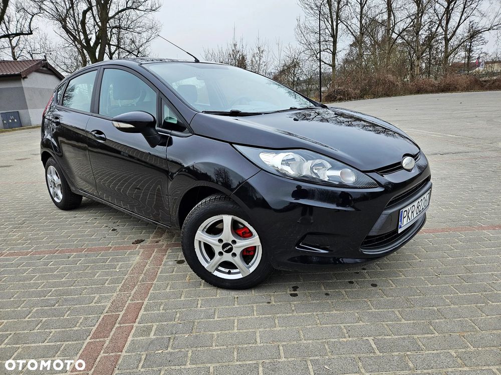 Ford Fiesta 1.4 Ghia - 23
